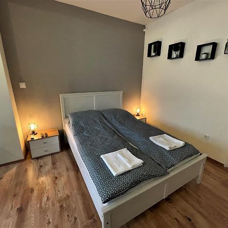 Hanna Apartman Debrecen Exteriör bild
